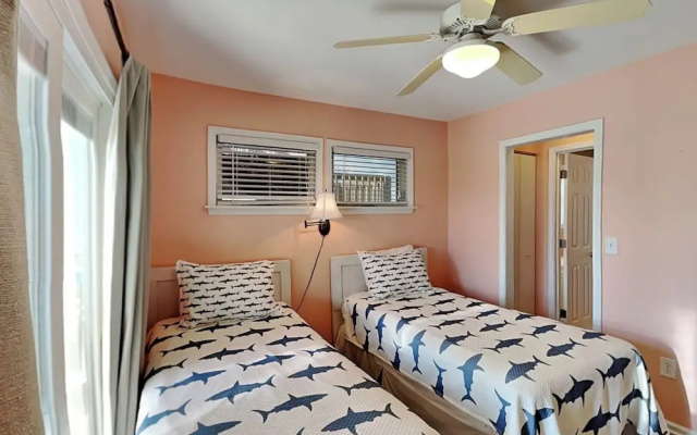 Sunshiny Daze by Topsail Realty