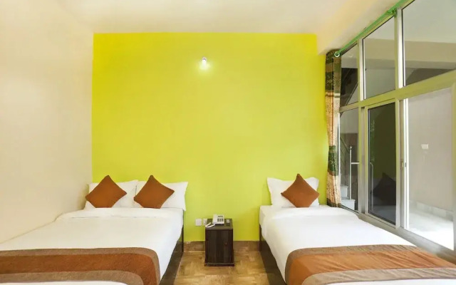 OYO 473 Hotel Jungle Palace