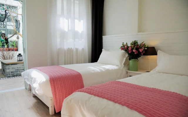 Peking Station Hostel