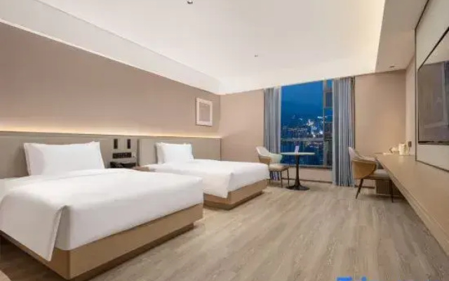 Starway Hotel (Nanchong Yilong Railway Station)