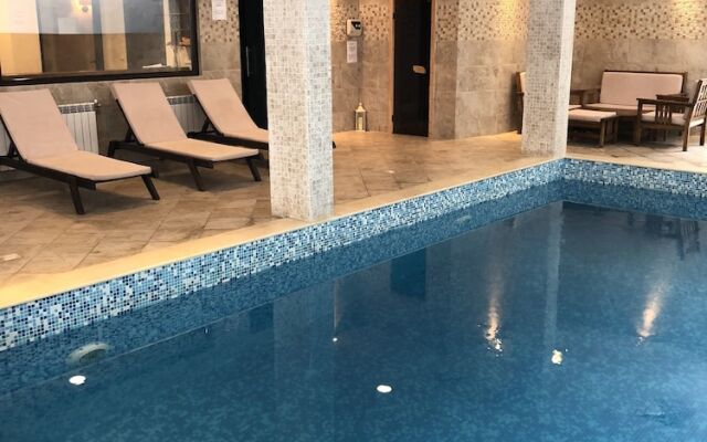Апартаменты Cozy 3 Bedrooms Apartment Боровец бассейн