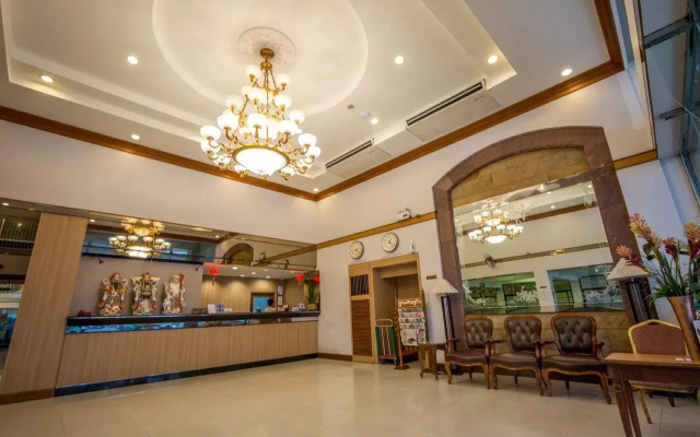Sakol Hotel