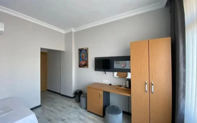 Viktoryus Otel