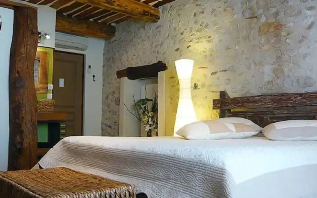 Le Manoir De Gémenos Gîte