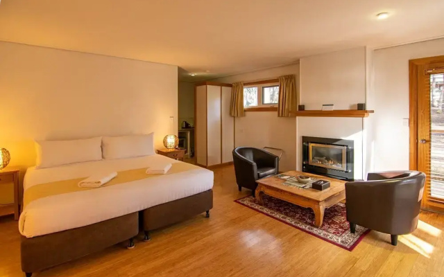Lake St Clair Lodge