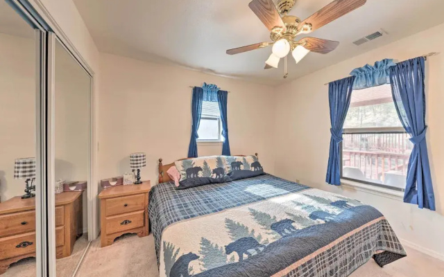 Spacious Ruidoso Cabin < 3 Mi to Downtown!
