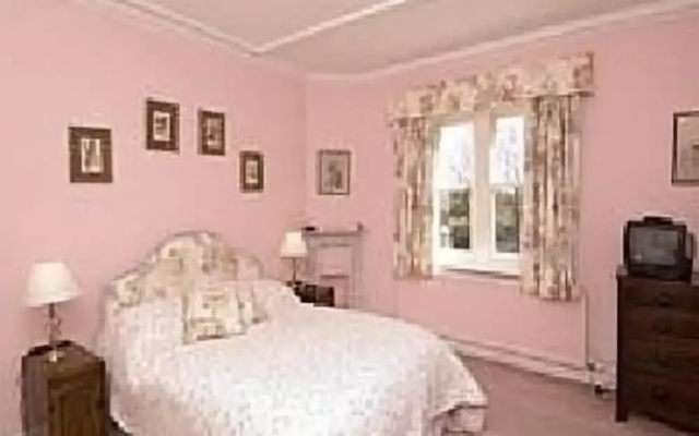 Burcombe Manor