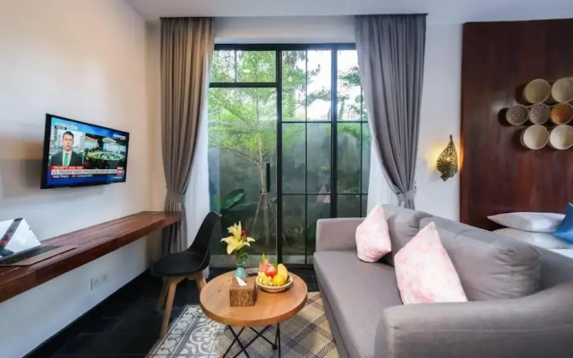 Room-deluxe Double Room With Patio or Ba