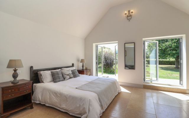 Leafield Cottage