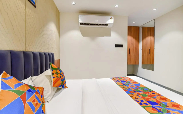 Fabhotel Udhna Inn