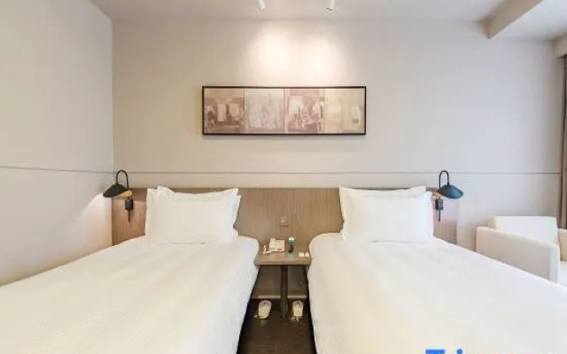 Jinjiang Inn Select  Xinzheng Longhu Sunshine Avenue