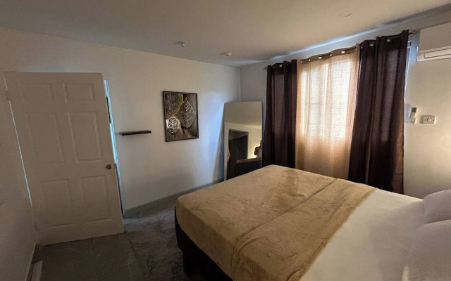 Modern Luxury Condo With Pool Access in Kingston, Jamaica