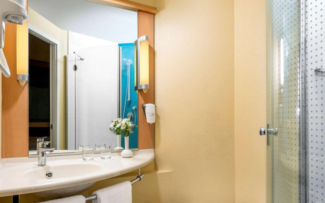 ibis Adana