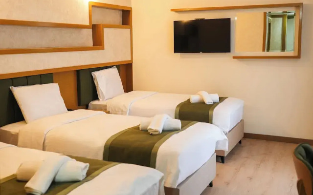 Montella Hotel