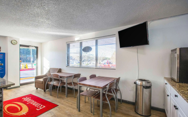 Econo Lodge Lithonia - Atlanta East