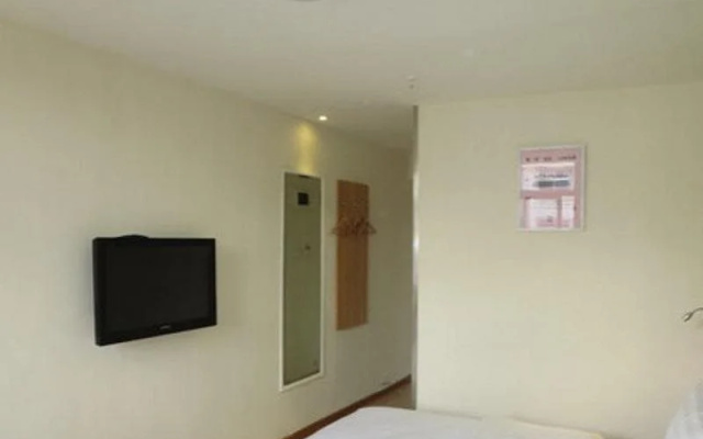 7 Days Inn Longyan Zhongshan Road Walking Street Branch