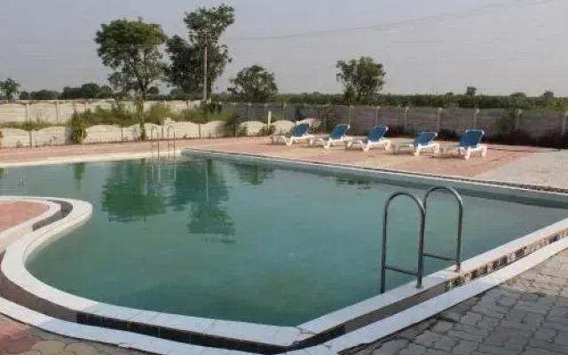 Sorath Hotel & Resort