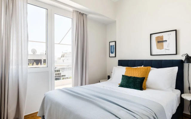 UPSTREET Elegant Luminous 3BD Apt-Kolonaki