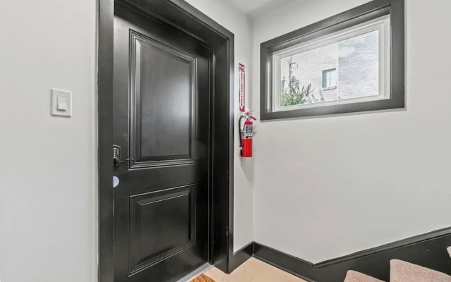 Elegant Condos in Arlington