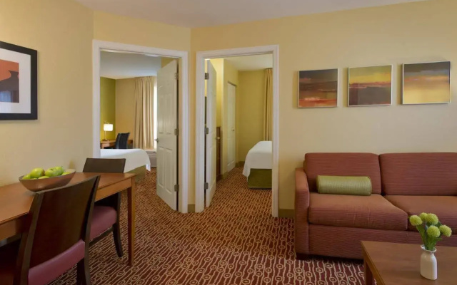 MainStay Suite