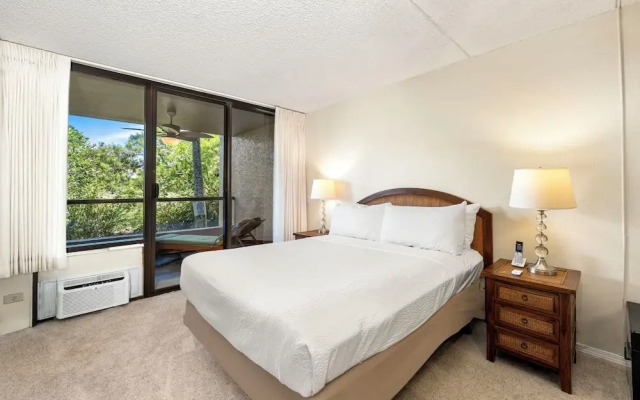 Hawaiian Unit + Walking Distance to Town - AC & Wifi! - Vrkcv