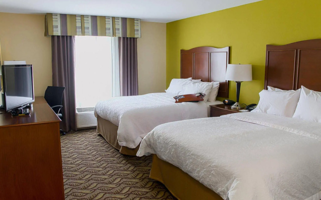Hampton Inn DeKalb, IL