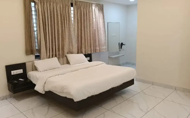 Hotel Aashiyana