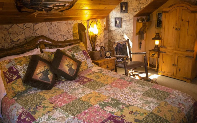 The Log House Lodge Bed & Breakfast