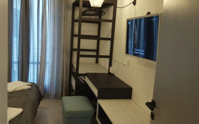 ANNUNZIATA URBAN SUITES by LOC HOSPITALITY