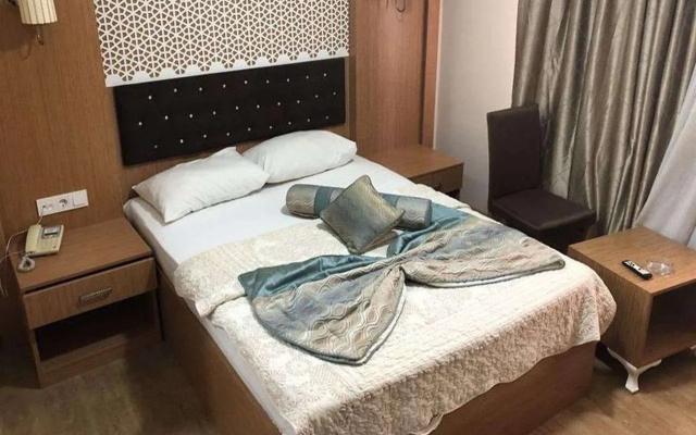 Grand Milan Hotel