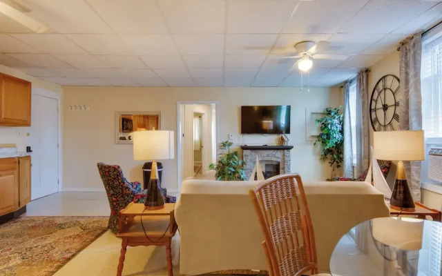 Balcony + Scenic Views: Chautauqua Lake Retreat
