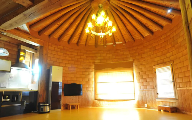 Yeongwol Wolgangsanhachon Pension