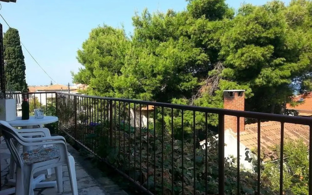 Supetar Central Child-friendly and Dog-friendly Apartment Near Beach
