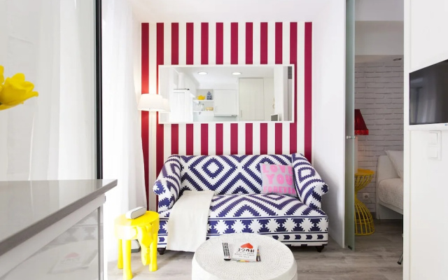 ALTIDO Trendy chic studio in Alfama, 4mins to Santo Estêvão Belvedere viewpoint