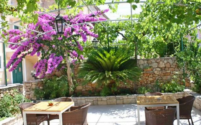 Olga Apartment