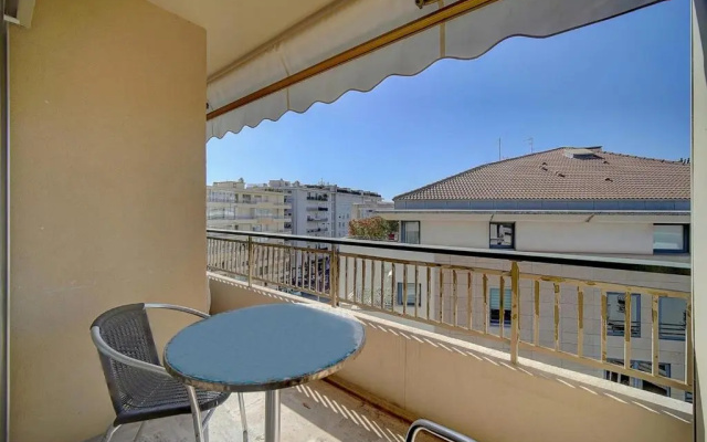 STUDIO MODERNE RENOVE 2MiN CROISETTE A0B166