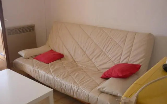 Studio CARQUEIRANNE