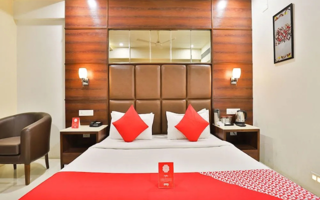 OYO 13253 The Grand Vinayak Hotel