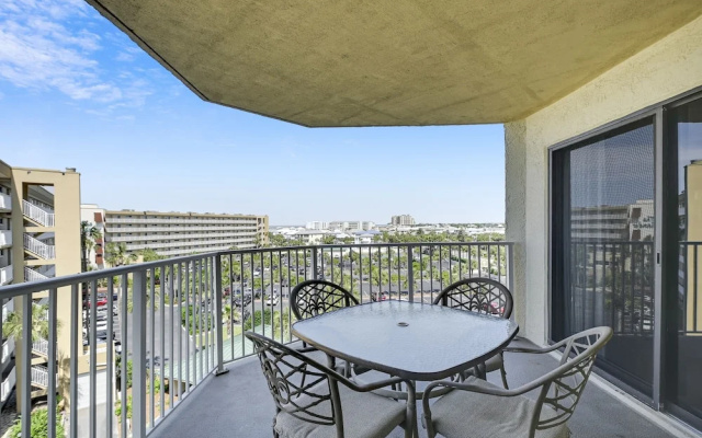 Inlet Reef 516 2 Bedroom Condo by RedAwning