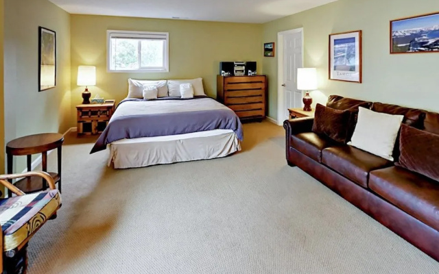 474 Capri Dr Home