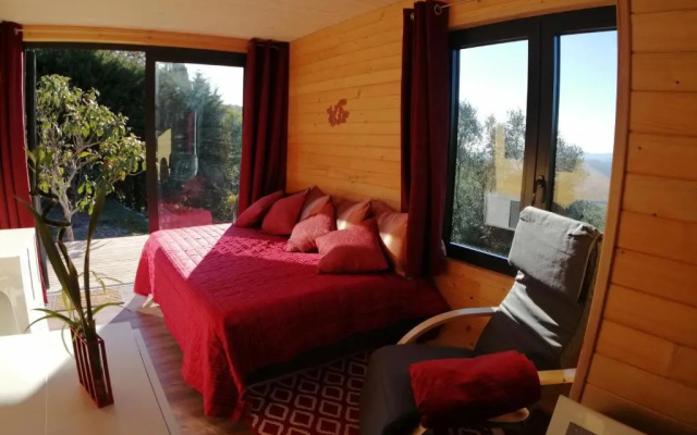 Les Lodges De lOliveraie De Virevent