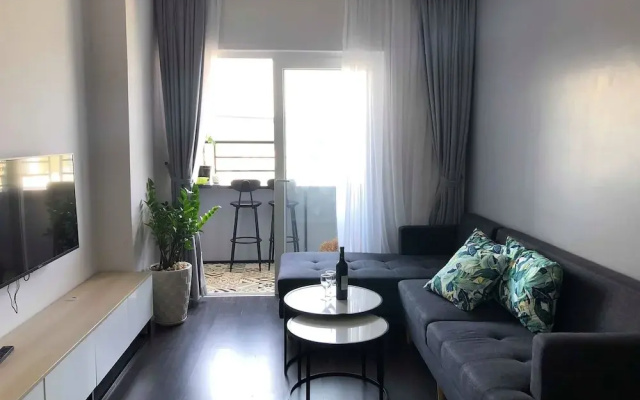 Trangs Beachfront Apartment Nha Trang
