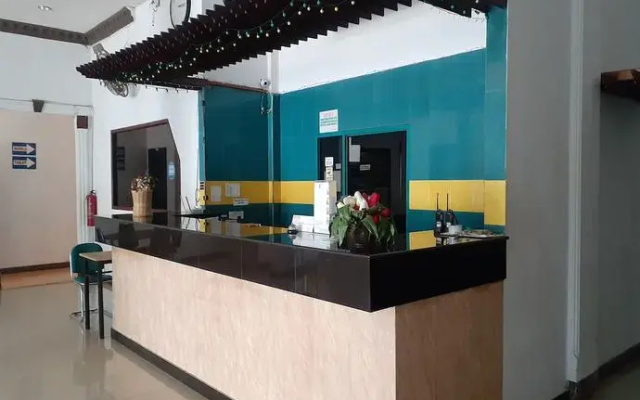 OYO 3184 Grand Blang AsanNearStadion Kuta Asan
