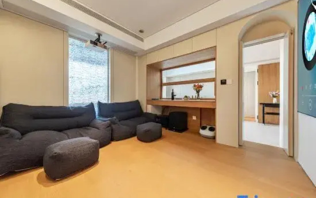 YiBoJiangShang B&B(Tianmen Mountain Cable Car Store）