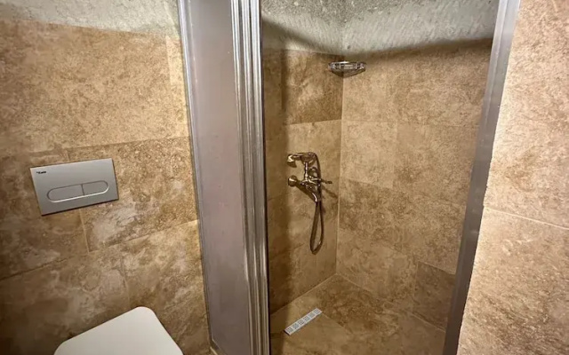 Kayaharman Cave Suites