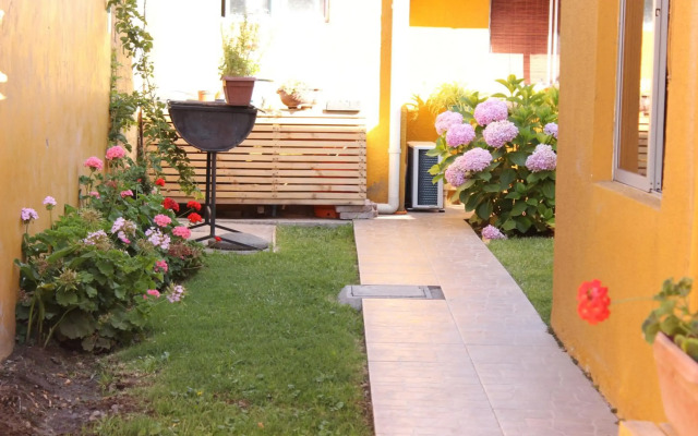 Economy Hostel Tierra Noble Bed and Breakfast