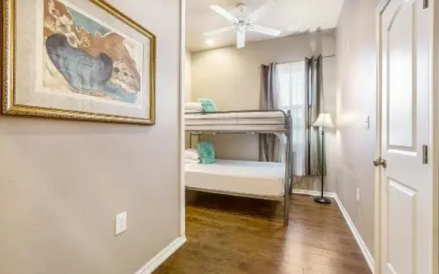 Spacious 3BR/2.5BATH Condo in Great location