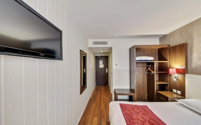 Hotel Paris Pacific