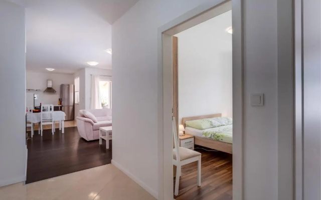 Apartment Mirna