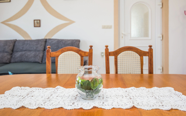 Seaview Apartment Varga 2